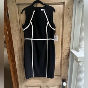 NWT Calvin Klein Dress Size 10 Black and White